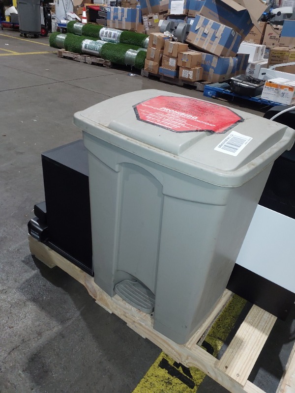 https://ct-prod-container-files.controltower.tech/prod/containers/2025/05/CT-146-000049088/8a84bd38-bbe1-40f5-b0f8-fca5a62b657e/17473206970644092034388286011589.jpg