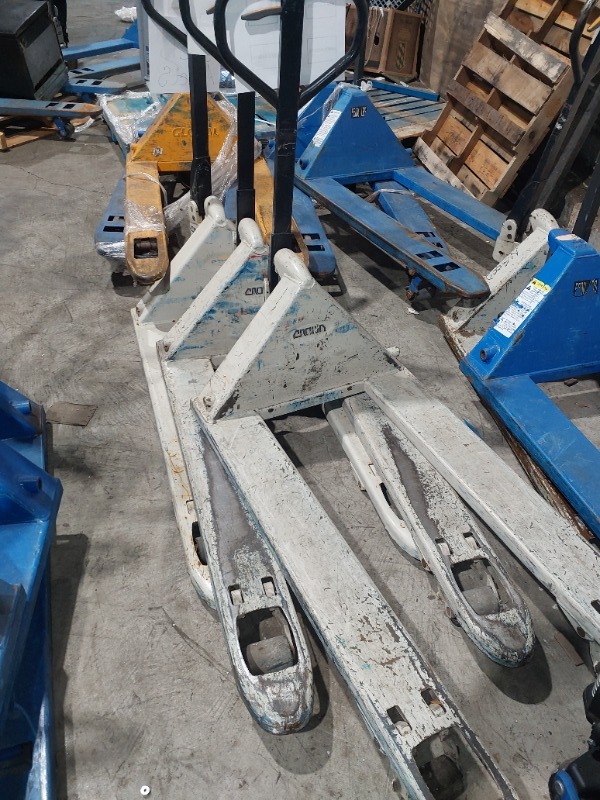 Manual Pallet Jacks - Shipment # 353298