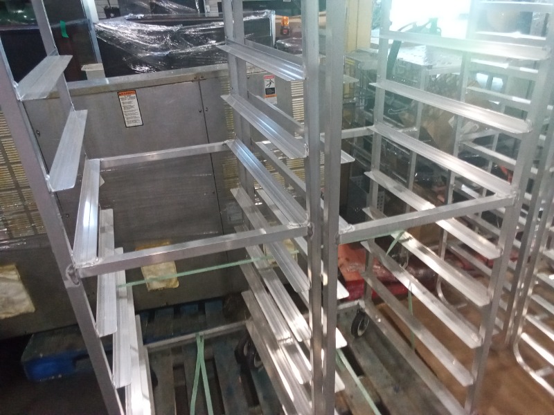 https://ct-prod-container-files.controltower.tech/prod/containers/2025/05/CT-244-000031089/38fed0c1-4380-4a04-8afb-a5cc55b64baf/17477699364901895935132520696866.jpg