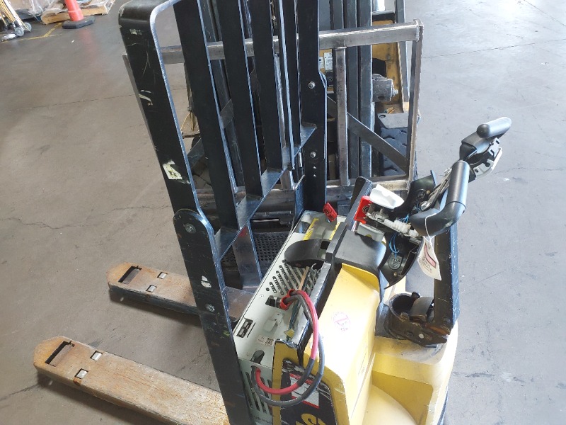 https://ct-prod-container-files.controltower.tech/prod/containers/2025/07/Ct-phxaz-000084152/577350e1-45e8-46c4-b4ee-52bc0e300d51/17520846233652507259984130207188.jpg