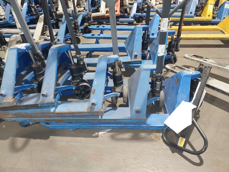 Condition photo showing As Is for manual pallet  jacks 2/26