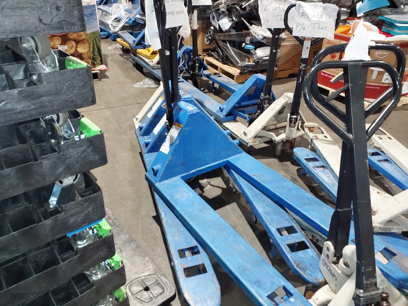Manual Pallet Jacks - Shipment # 424794