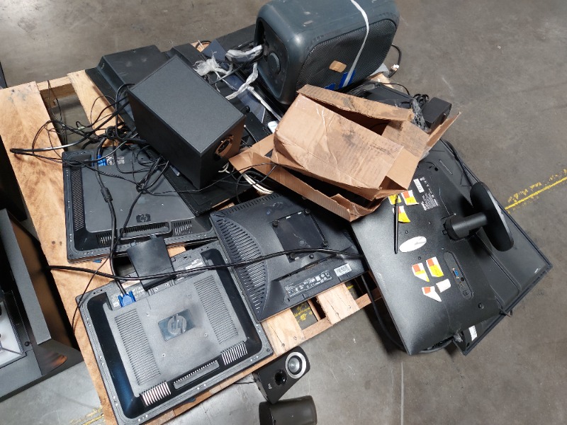 https://ct-prod-container-files.controltower.tech/prod/containers/2026/03/Ct-phxaz-000092896/d19d0e24-5b66-4e4c-9138-01d514efda66/1774382914239971004152166818213.jpg