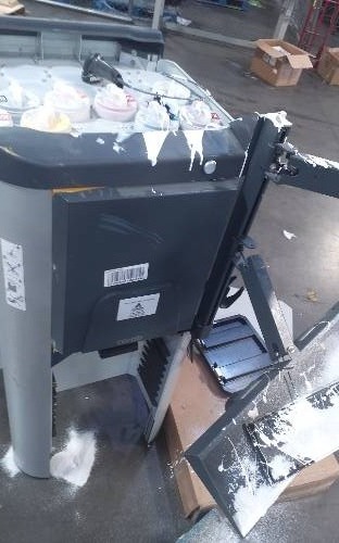 https://ct-prod-container-files.controltower.tech/prod/containers/2026/04/Ct-phxaz-000094549/65f52b53-a328-4ed5-91f1-df63d75be521/17774038307065418577619751552573.jpg